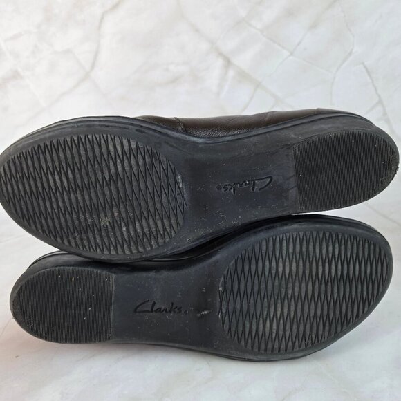 Clarks Collections Size 7.5 Brown Leather Slip On Loafer Wedge Rubber Heel - Picture 7 of 10